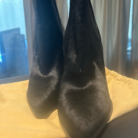 Louis Vuitton stiletto boots size 38 - Picture 5 of 11